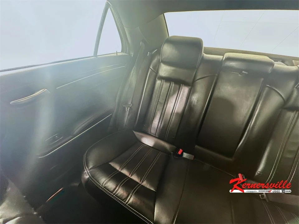 2023 Chrysler 300 (2005-2023) - Image 12 of 21