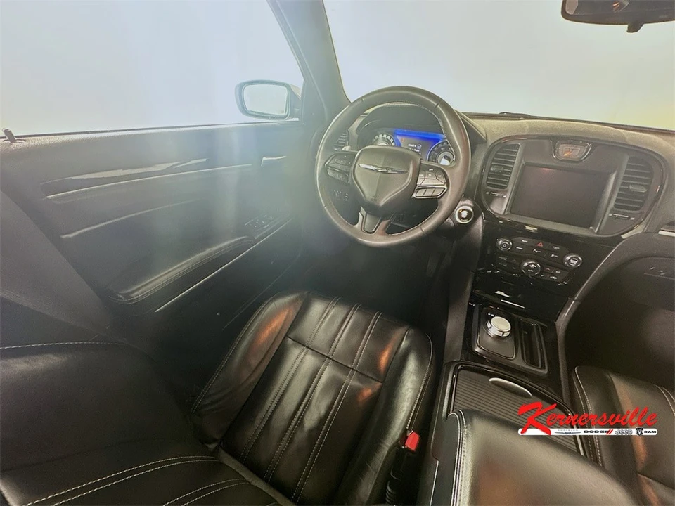 2023 Chrysler 300 (2005-2023) - Image 9 of 21