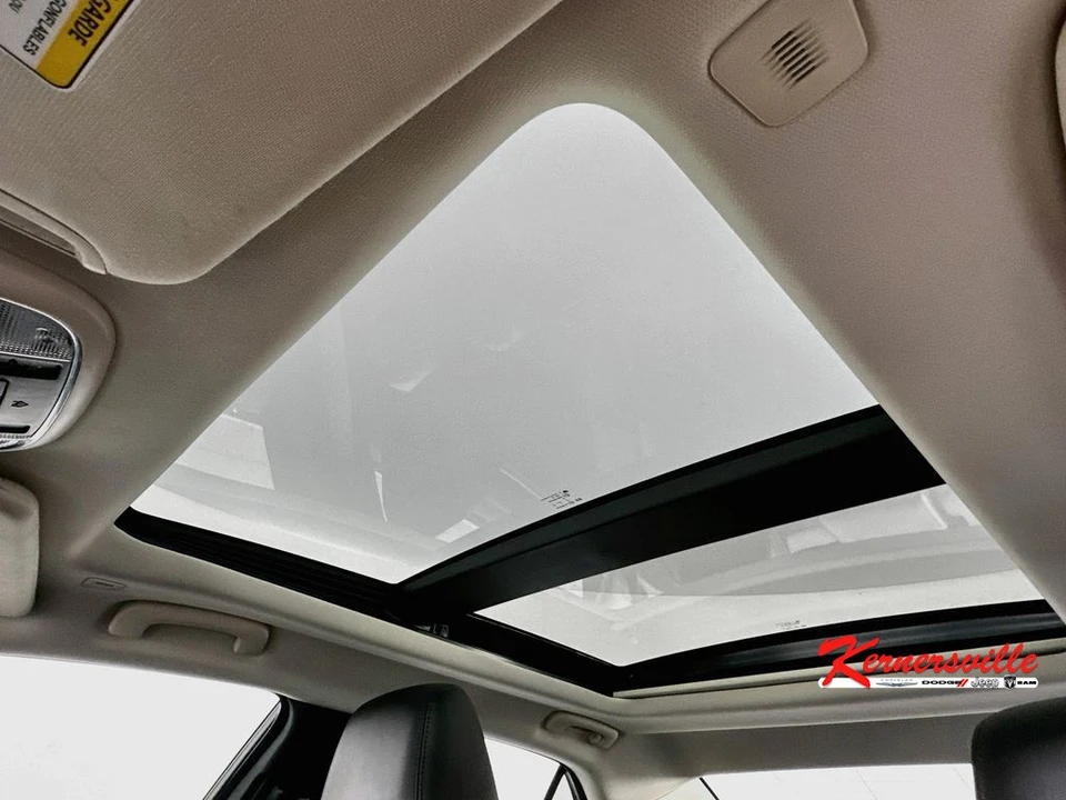 2023 Chrysler 300 (2005-2023) - Image 21 of 24