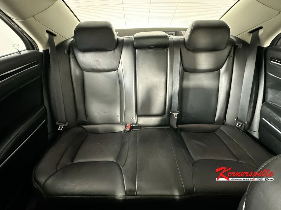 2023 Chrysler 300 (2005-2023) - Image 13 of 24