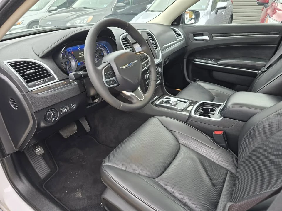 2023 Chrysler 300 (2005-2023) - Image 10 of 20