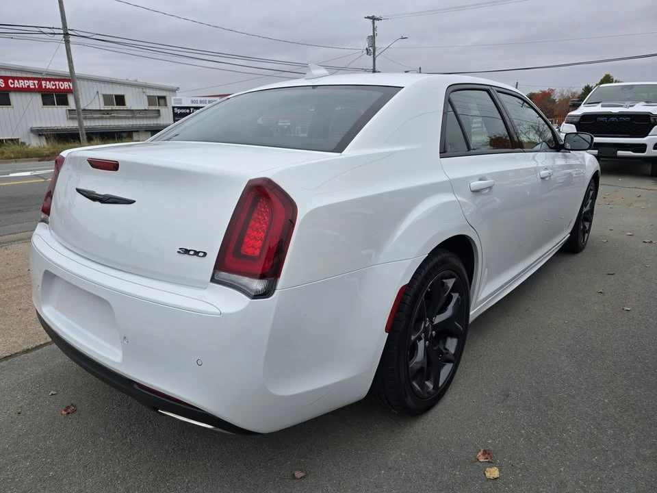 2023 Chrysler 300 (2005-2023) - Image 6 of 20