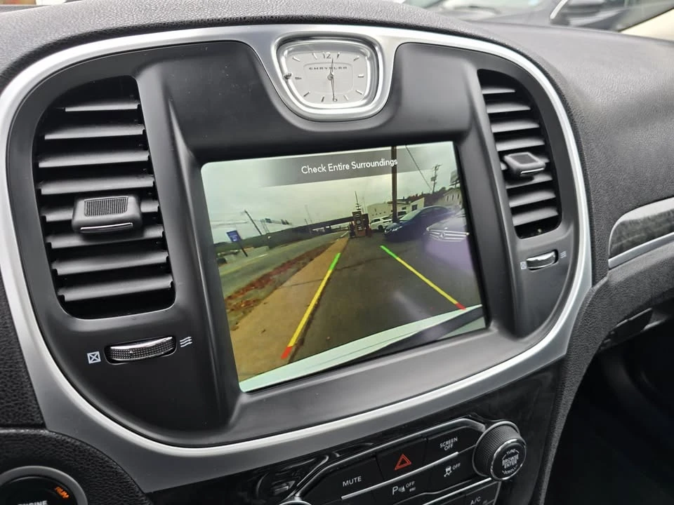 2023 Chrysler 300 (2005-2023) - Image 13 of 20