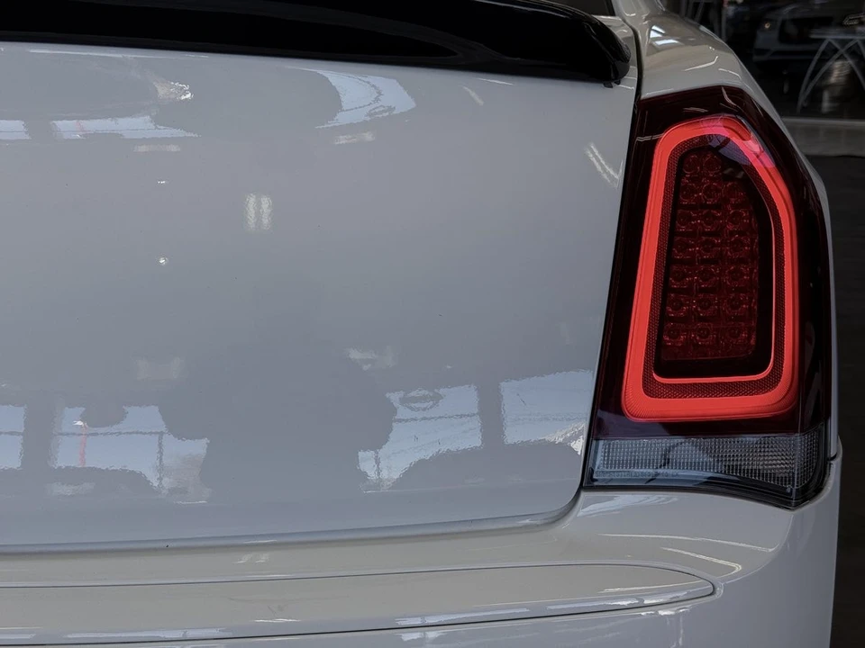 2023 Chrysler 300 (2005-2023) - Image 14 of 21