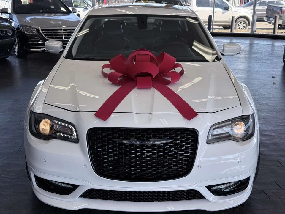 2023 Chrysler 300 (2005-2023) - Image 3 of 21