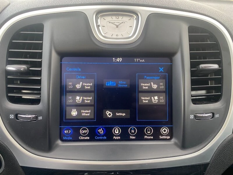 2023 Chrysler 300 (2005-2023) - Image 14 of 19