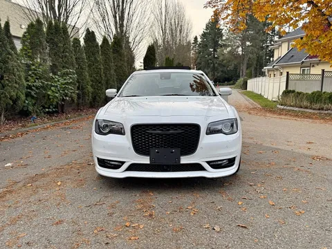 2023 Chrysler 300 Touring L