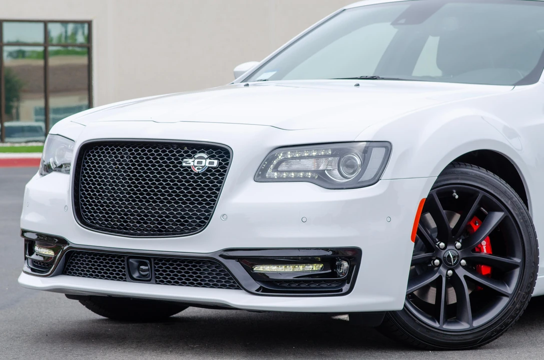 2023 Chrysler 300 (2005-2023) - Image 21 of 31
