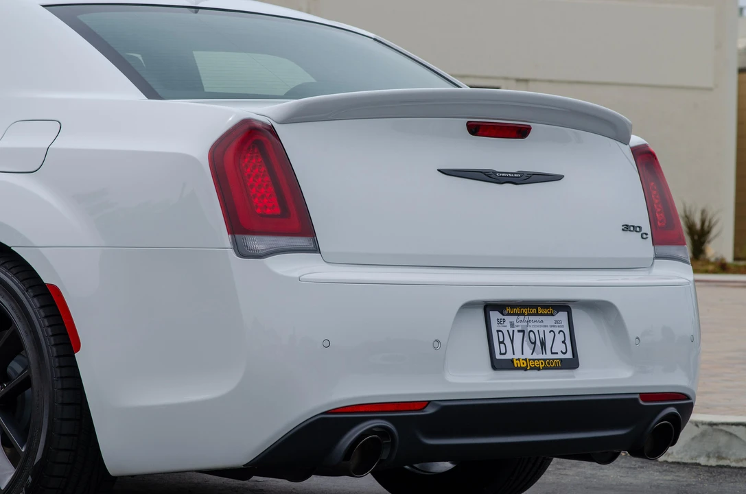 2023 Chrysler 300 (2005-2023) - Image 29 of 31