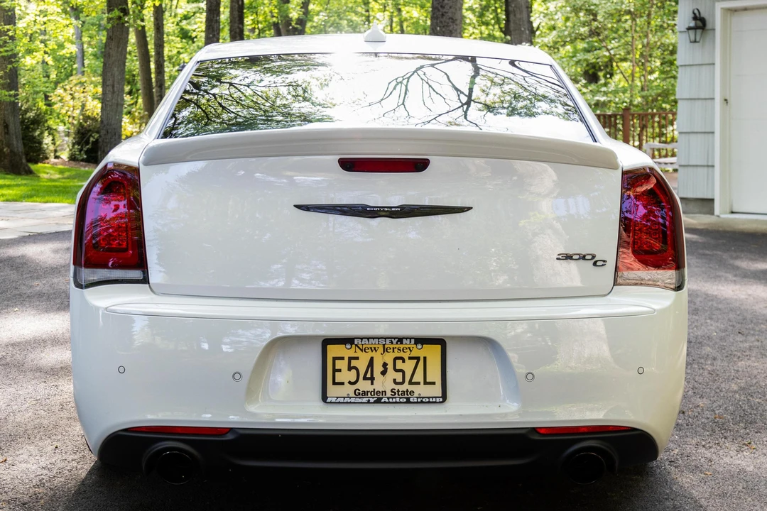 2023 Chrysler 300 (2005-2023) - Image 5 of 31