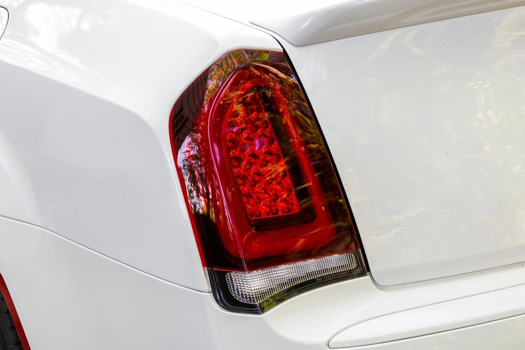 2023 Chrysler 300 (2005-2023) - Image 29 of 31