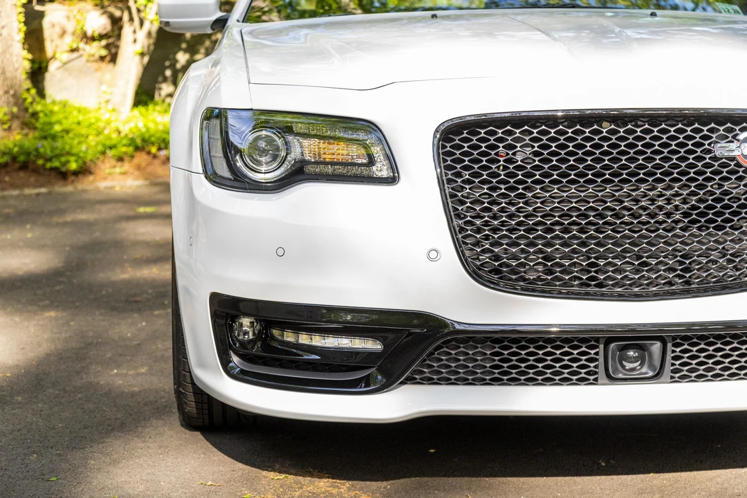 2023 Chrysler 300 (2005-2023) - Image 11 of 31