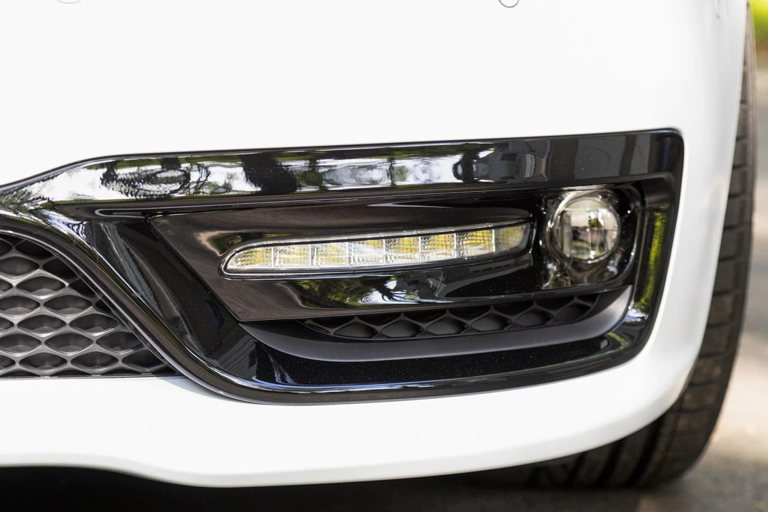 2023 Chrysler 300 (2005-2023) - Image 16 of 31