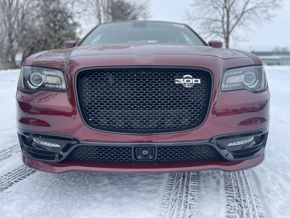2023 Chrysler 300 (2005-2023) - Image 4 of 31