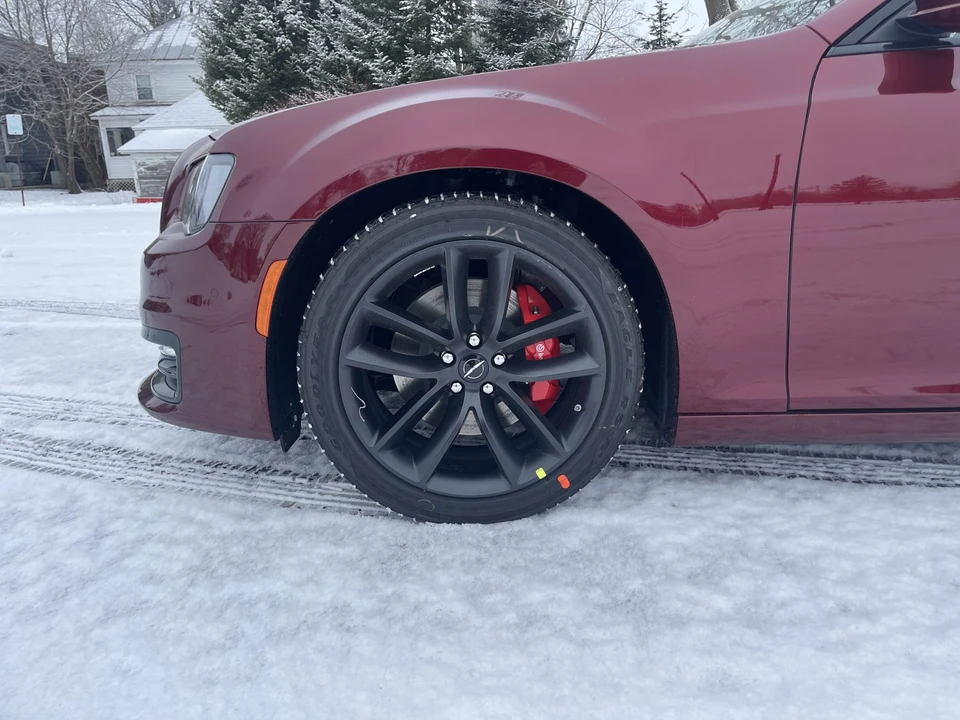 2023 Chrysler 300 (2005-2023) - Image 18 of 31