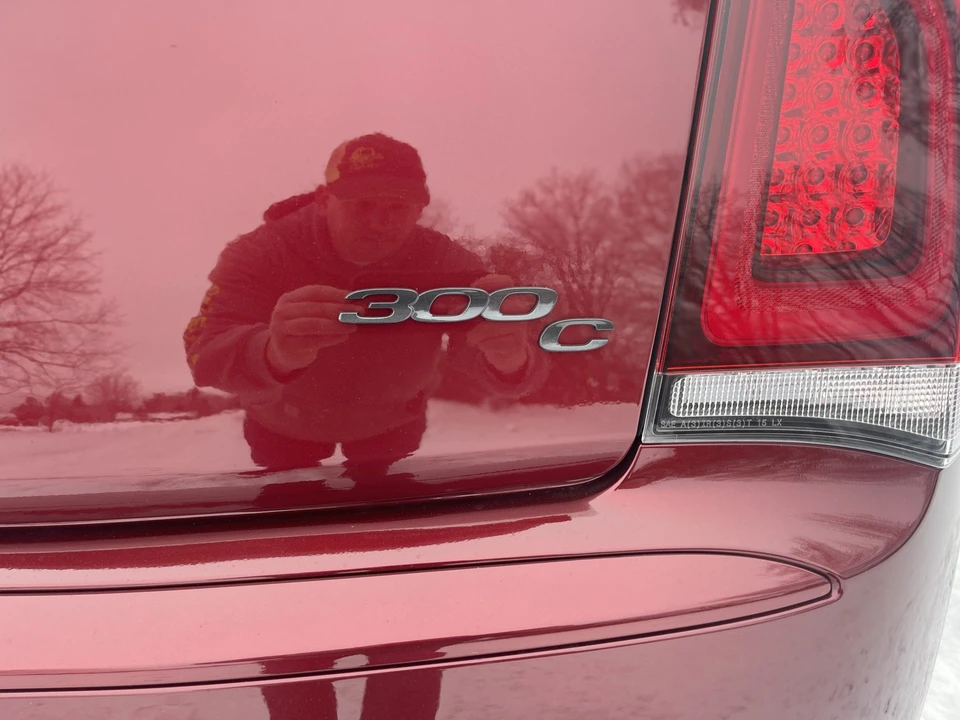 2023 Chrysler 300 (2005-2023) - Image 25 of 31