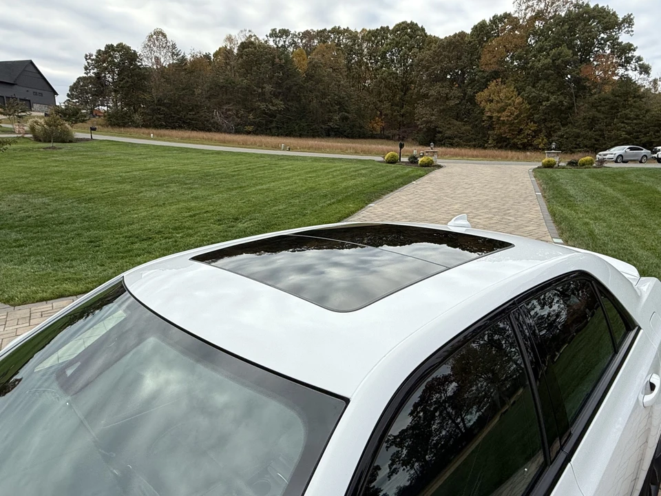 2023 Chrysler 300 (2005-2023) - Image 26 of 31