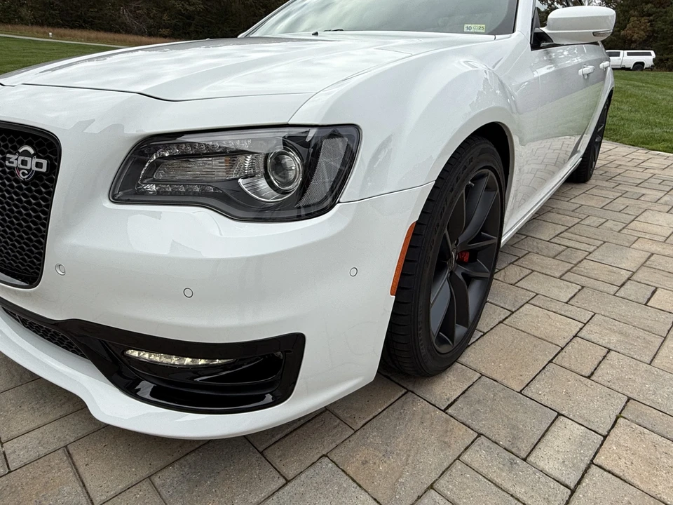 2023 Chrysler 300 (2005-2023) - Image 24 of 31