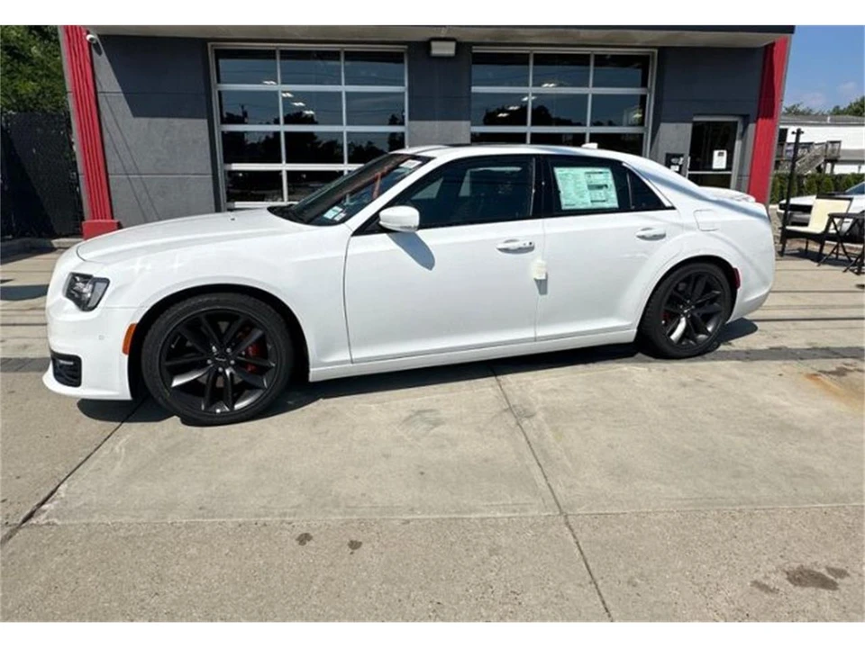 2023 Chrysler 300 (2005-2023) - Image 2 of 27