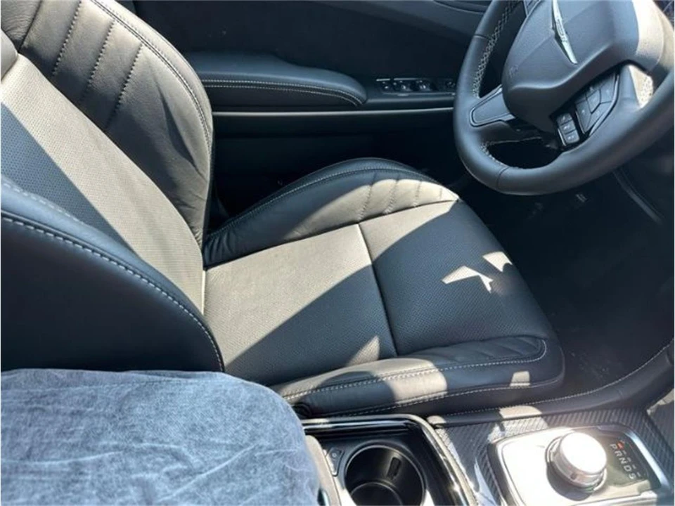 2023 Chrysler 300 (2005-2023) - Image 14 of 27
