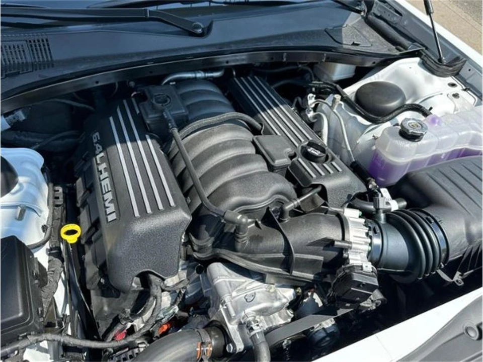 2023 Chrysler 300 (2005-2023) - Image 12 of 27