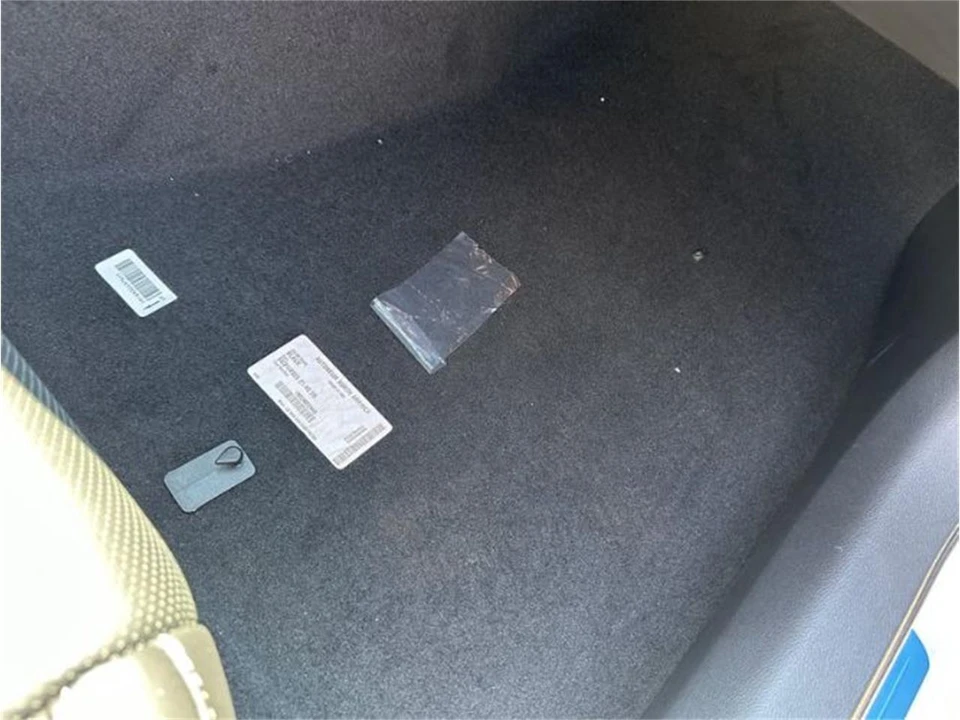 2023 Chrysler 300 (2005-2023) - Image 16 of 27
