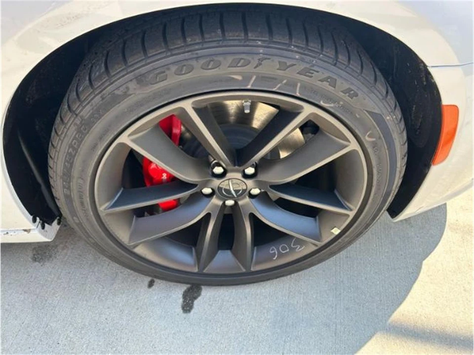 2023 Chrysler 300 (2005-2023) - Image 19 of 27