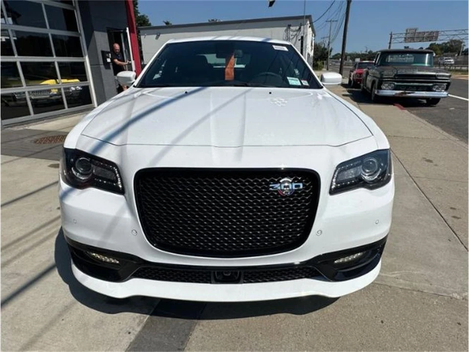 2023 Chrysler 300 (2005-2023) - Image 24 of 27