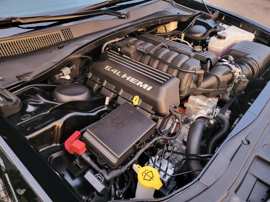 2023 Chrysler 300 (2005-2023) - Image 17 of 18