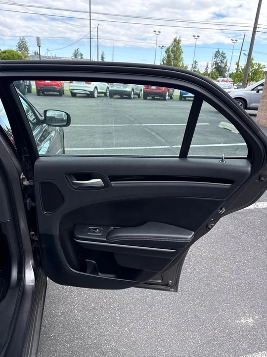 2023 Chrysler 300 (2005-2023) - Image 15 of 19