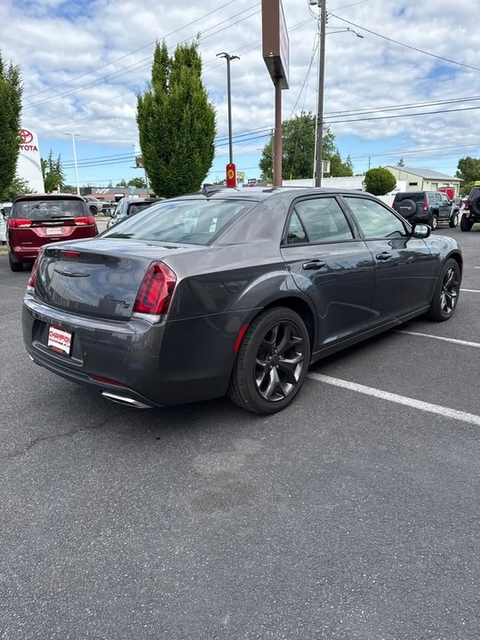 2023 Chrysler 300 (2005-2023) - Image 6 of 19