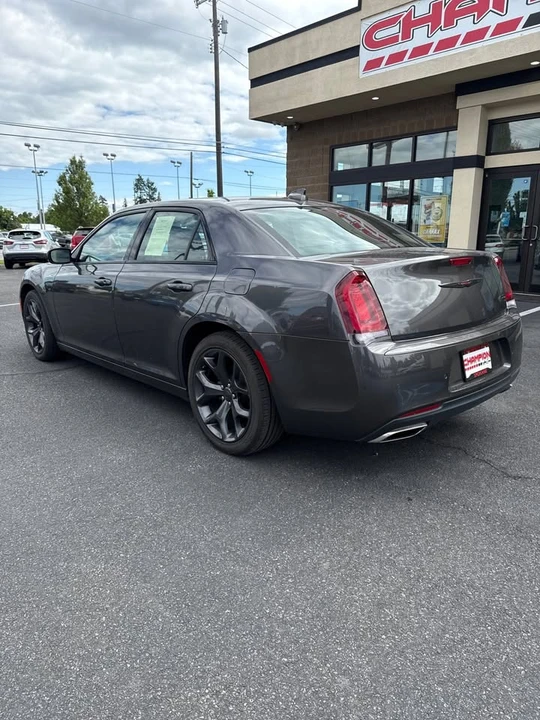 2023 Chrysler 300 (2005-2023) - Image 8 of 19