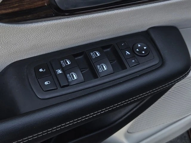 2023 Chrysler - Image 10 of 21