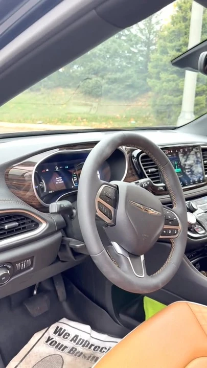 2023 Chrysler - Image 11 of 11