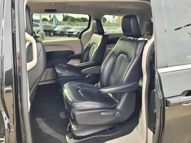 2023 Chrysler - Image 12 of 21
