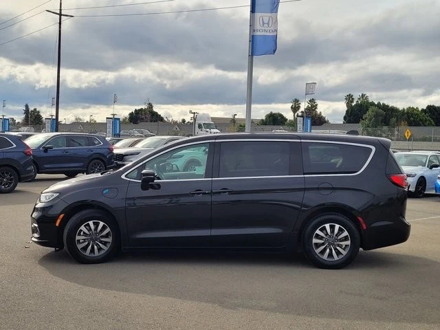 2023 Chrysler - Image 8 of 21