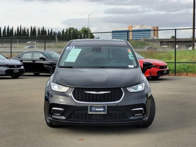 2023 Chrysler - Image 2 of 21