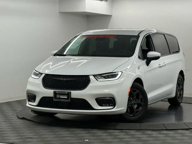 2023 Chrysler - Image 2 of 12