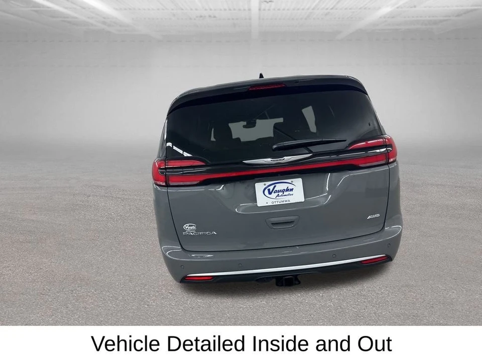 2023 Chrysler - Image 12 of 21