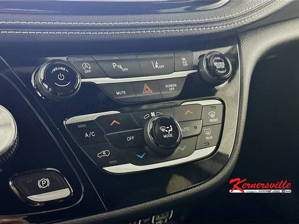 2023 Chrysler - Image 18 of 21