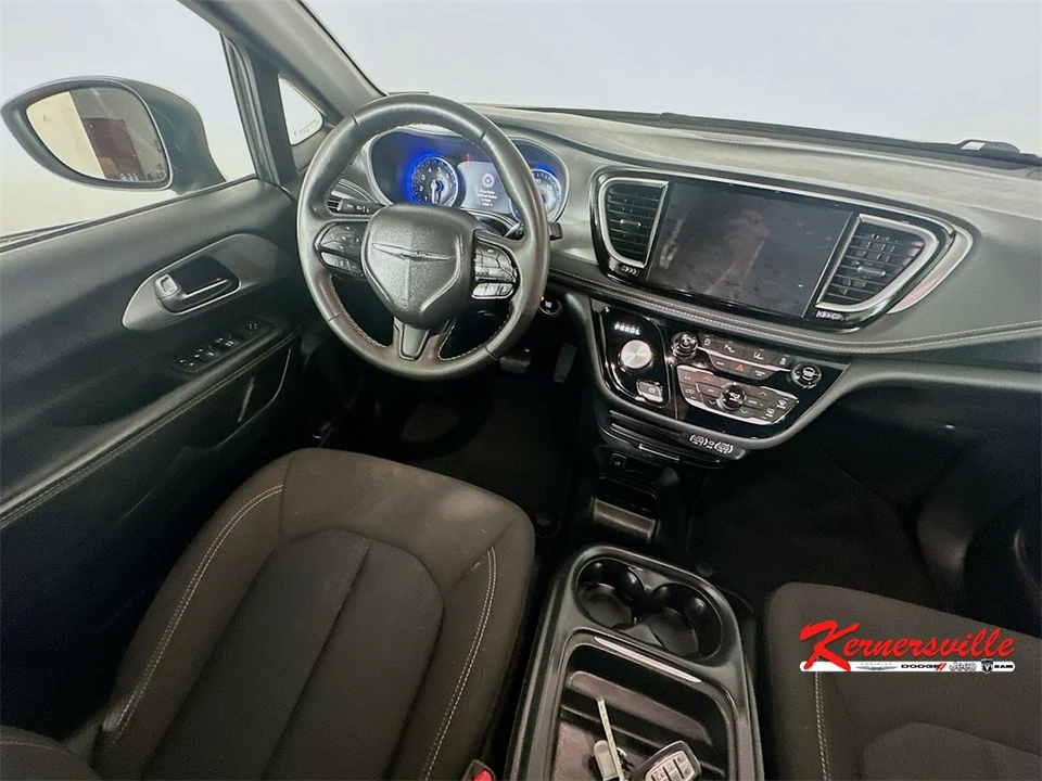 2023 Chrysler - Image 9 of 21