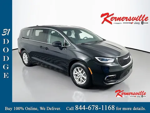 2023 Chrysler Pacifica Touring