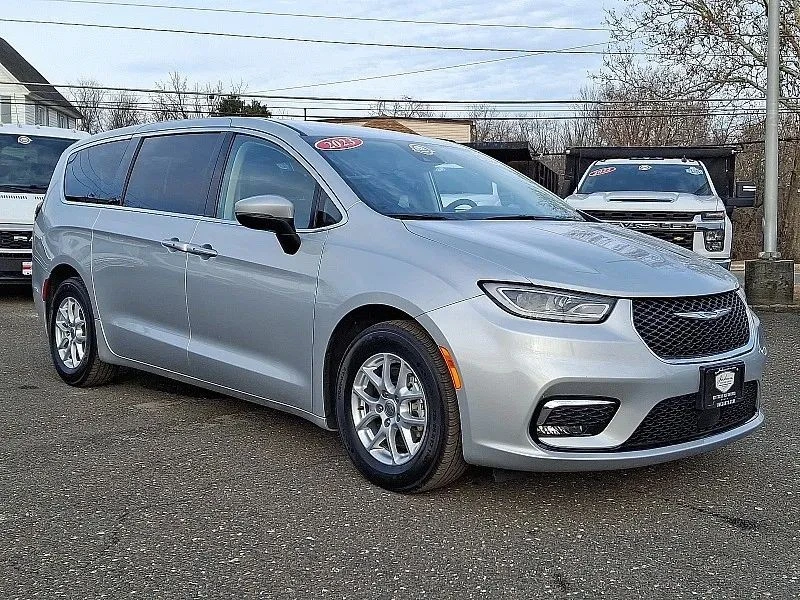 2023 Chrysler - Image 2 of 12
