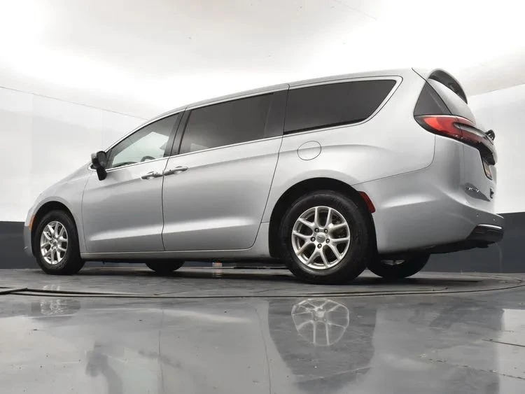 2023 Chrysler - Image 12 of 12