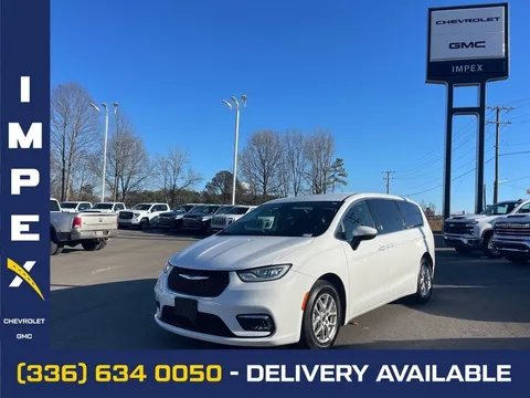 2023 Chrysler Pacifica Touring L