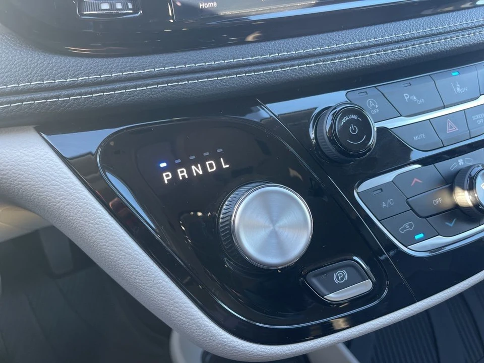 2023 Chrysler - Image 21 of 21