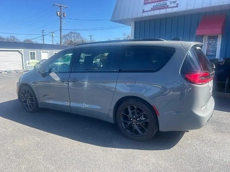 2023 Chrysler - Image 4 of 12