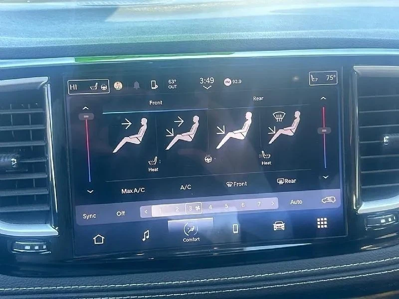 2023 Chrysler - Image 10 of 12