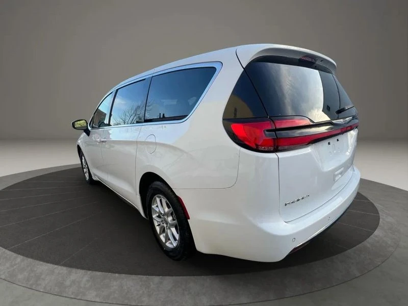 2023 Chrysler - Image 6 of 12