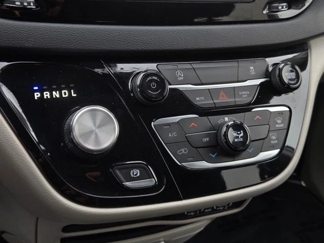 2023 Chrysler - Image 18 of 21